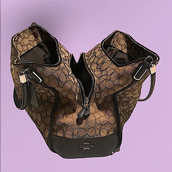 Coach Phoebe 3 compartment 😍 - Picture 9 of 10